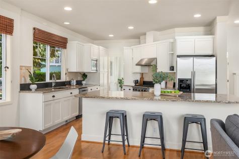 1578 NE Iris Street Issaquah WA 98029