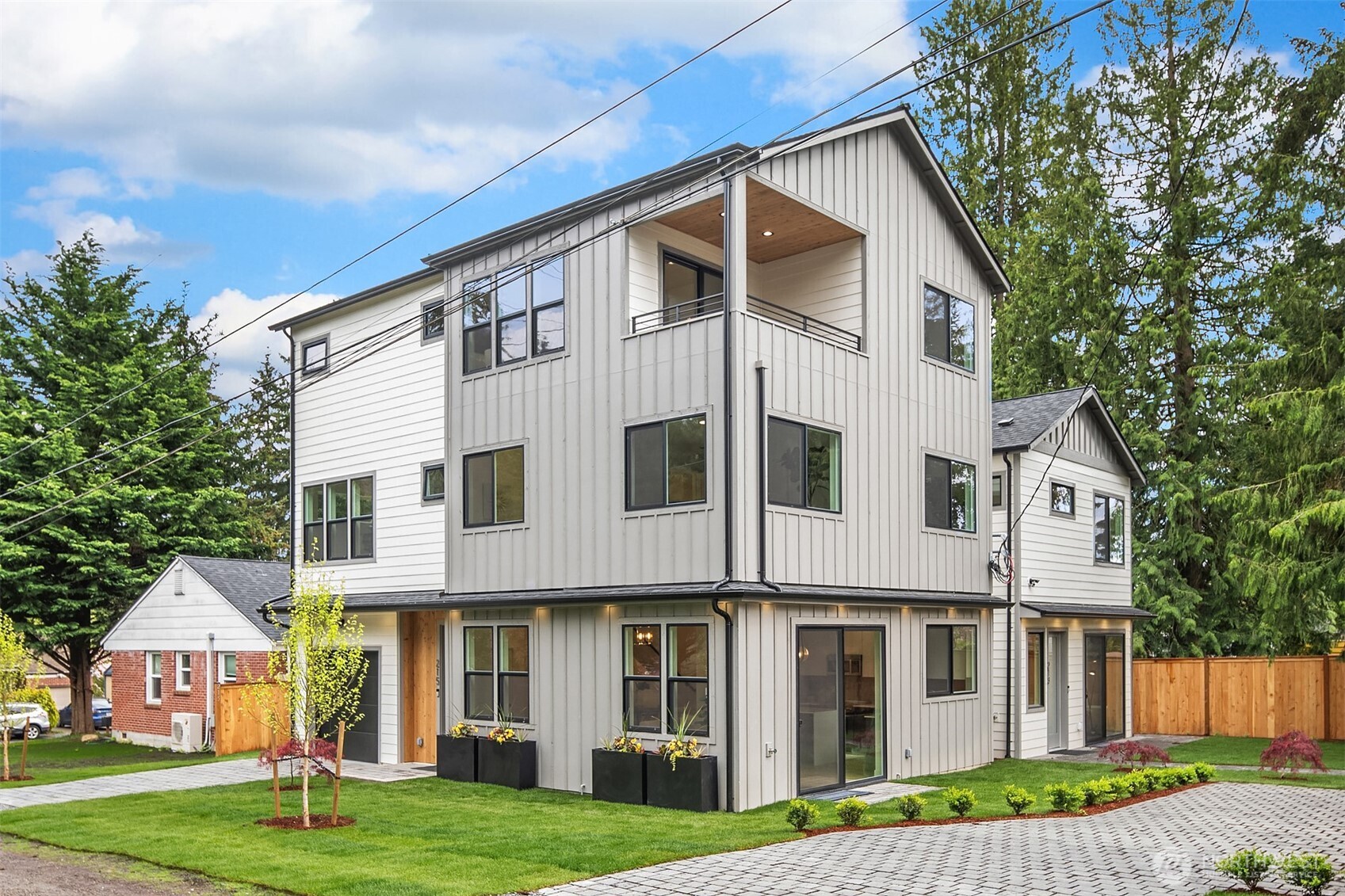 215 NE 123rd Street Seattle WA 98125