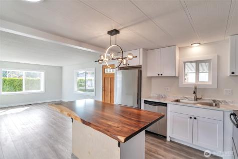 18501 52nd Avenue W Lynnwood WA 98037