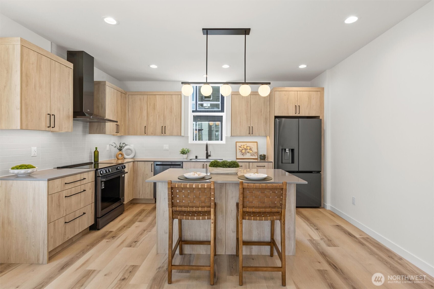 813 NW 63rd Street Seattle WA 98107