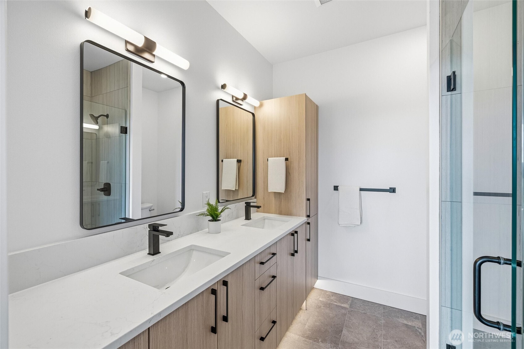 1109 Divine Lane Bellingham WA 98229