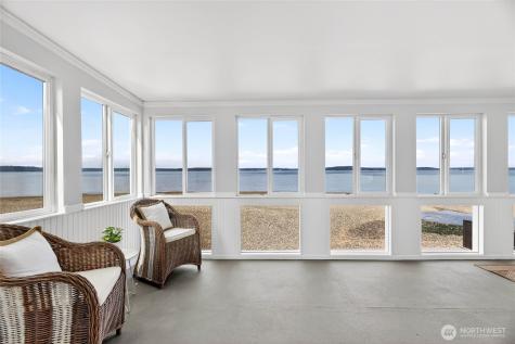 5311 Beach Drive SW Seattle WA 98136