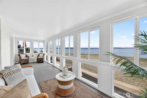 5311 Beach Drive SW Seattle WA 98136