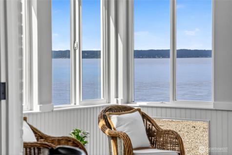 5311 Beach Drive SW Seattle WA 98136