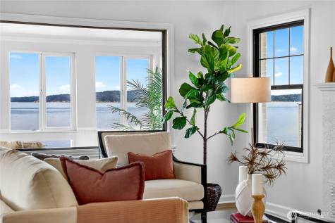 5311 Beach Drive SW Seattle WA 98136