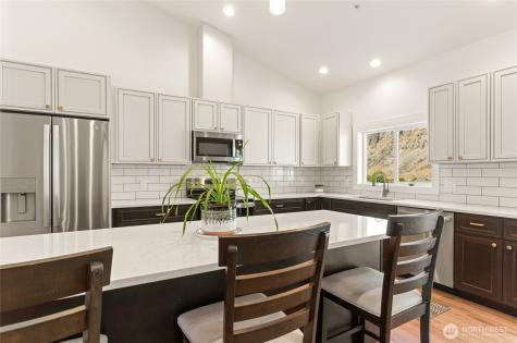 15 E Shore Court Orondo WA 98843