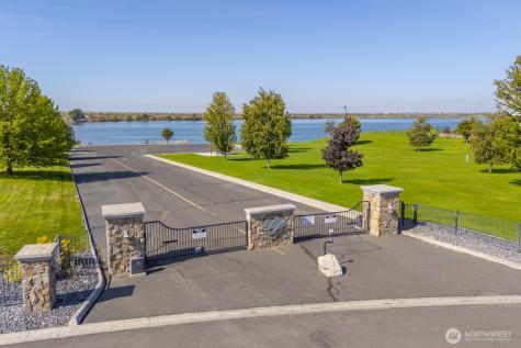 7724 Dune Lake Road SE Moses Lake WA 98837