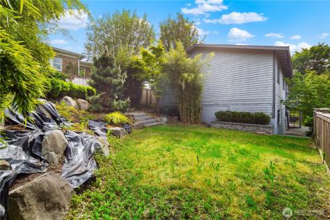 1710 30th Avenue Seattle WA 98122
