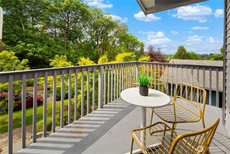1710 30th Avenue Seattle WA 98122
