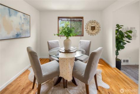 1710 30th Avenue Seattle WA 98122