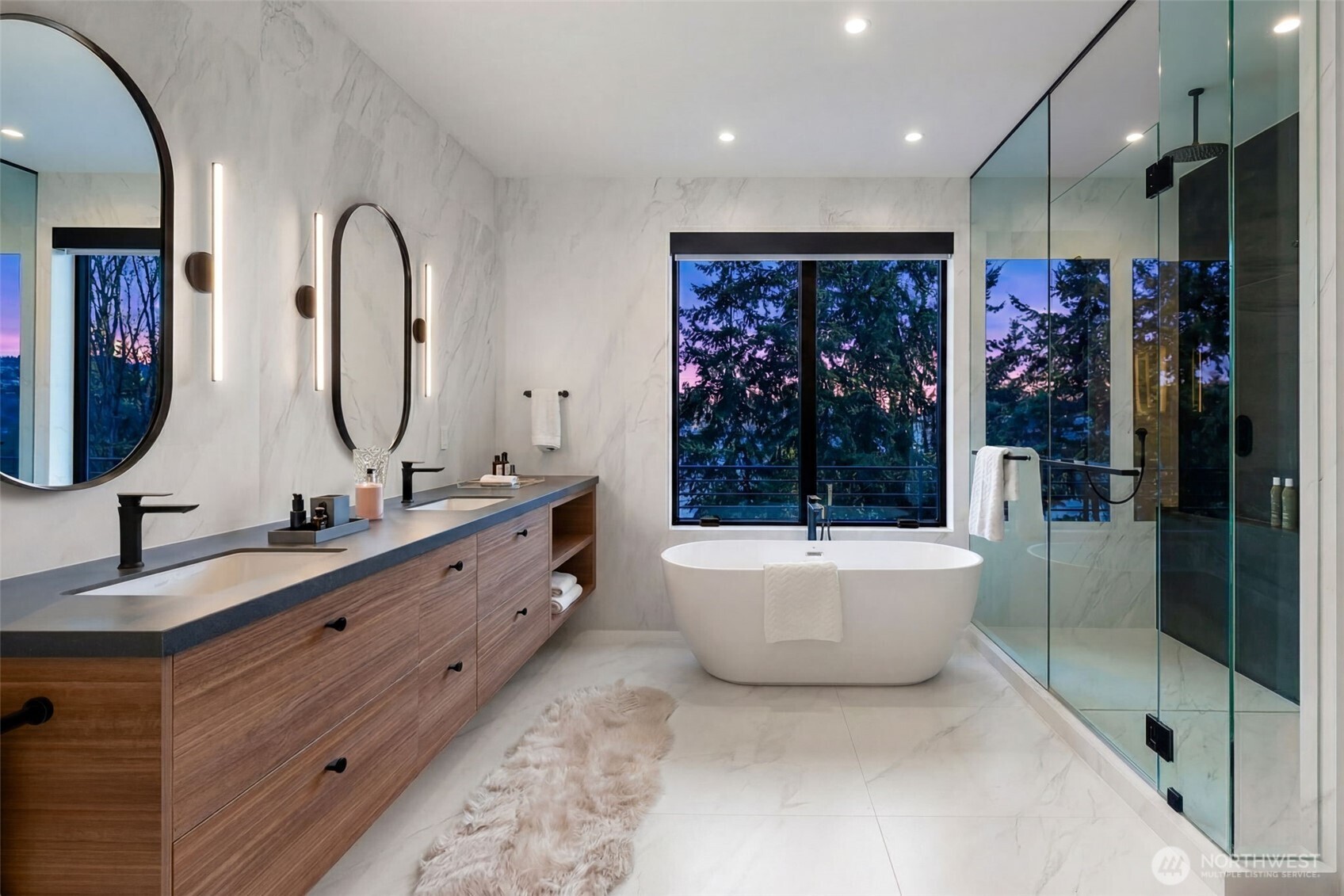 9818 SE 42nd Place Mercer Island WA 98040