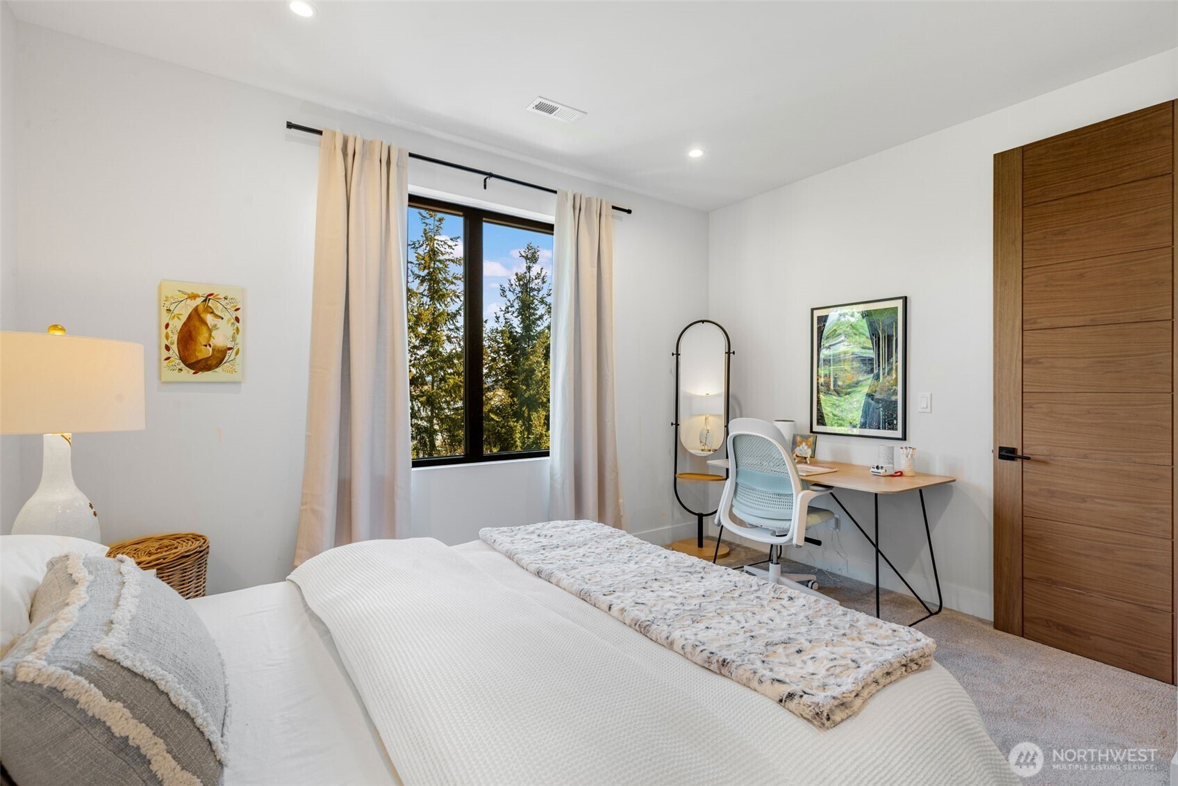 9818 SE 42nd Place Mercer Island WA 98040