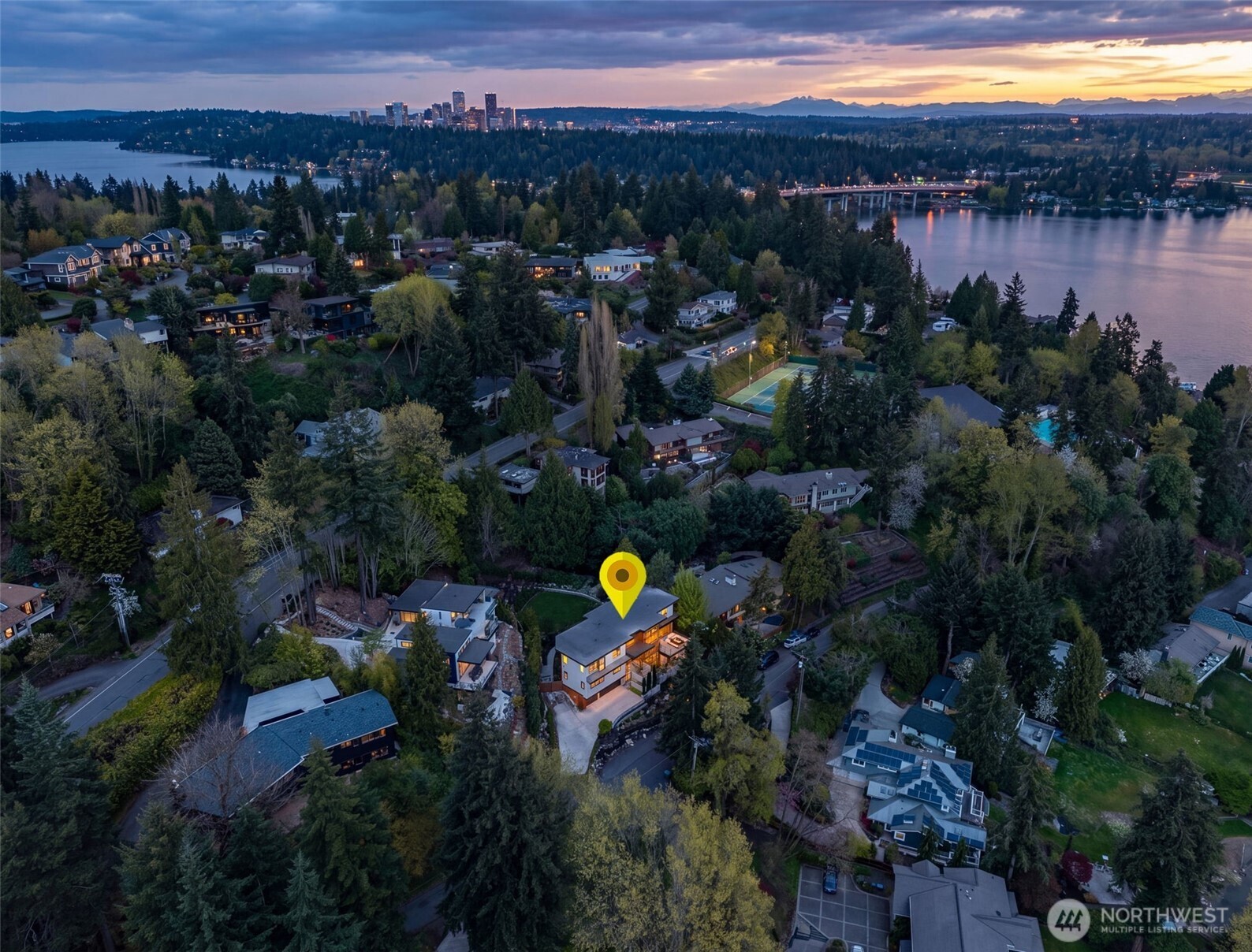 9818 SE 42nd Place Mercer Island WA 98040