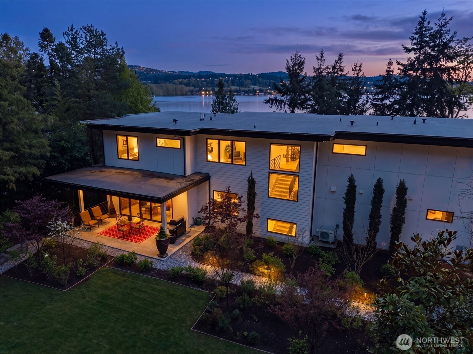 9818 SE 42nd Place Mercer Island WA 98040