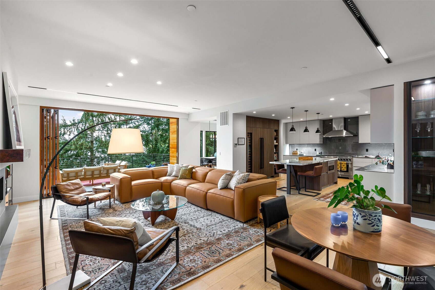 9818 SE 42nd Place Mercer Island WA 98040