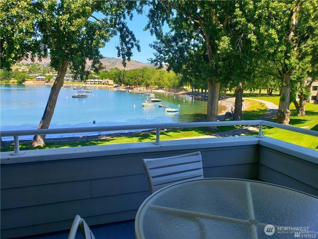 1 Beach 581-a Manson WA 98831