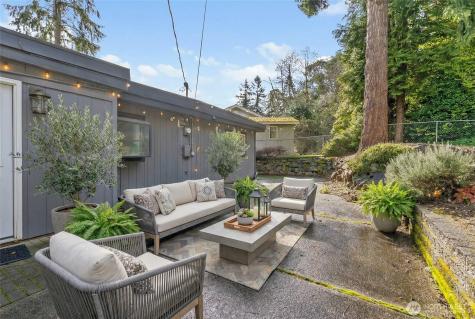 3012 SW 102nd Street Seattle WA 98146