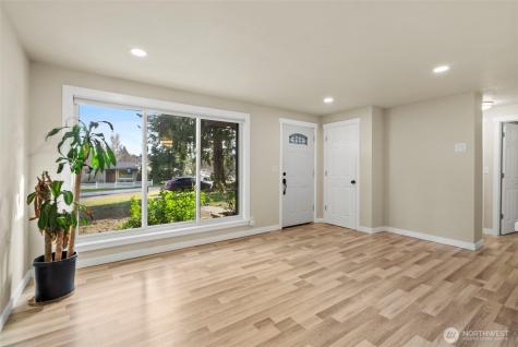 3012 SW 102nd Street Seattle WA 98146