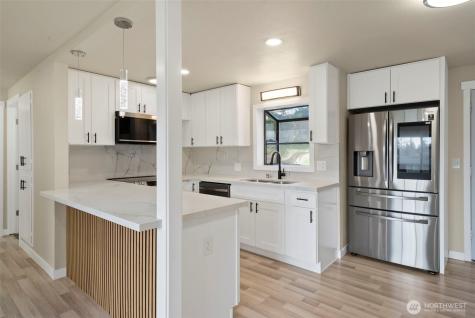 3012 SW 102nd Street Seattle WA 98146