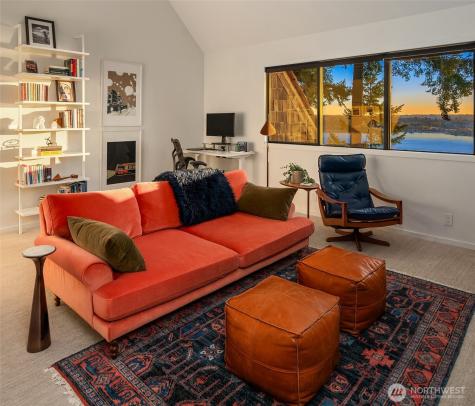 7515 SE 76th Street Mercer Island WA 98040