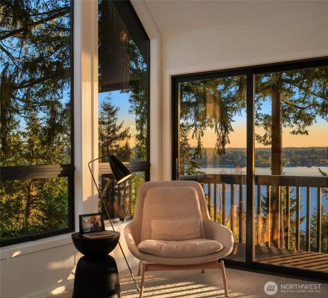 7515 SE 76th Street Mercer Island WA 98040