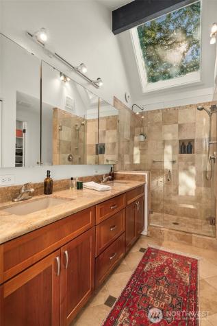 7515 SE 76th Street Mercer Island WA 98040