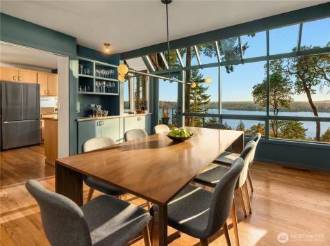 7515 SE 76th Street Mercer Island WA 98040