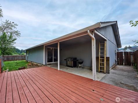 1733 Foxtail Circle Woodland WA 98674