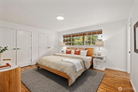 9226 Matthews Avenue NE Seattle WA 98115