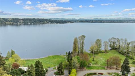 9226 Matthews Avenue NE Seattle WA 98115