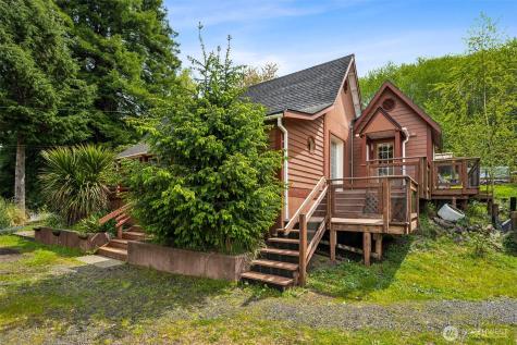 636 Water Street South Bend WA 98586