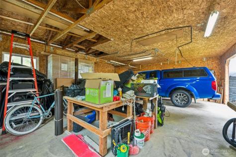 636 Water Street South Bend WA 98586