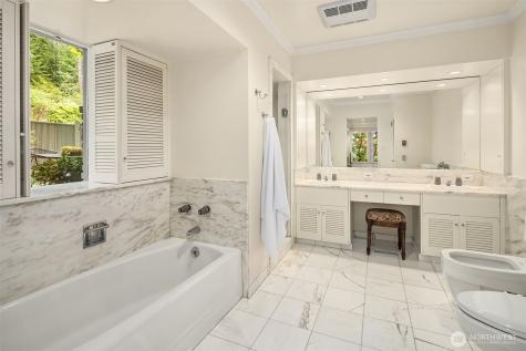 114 NW Highland Drive Shoreline WA 98177