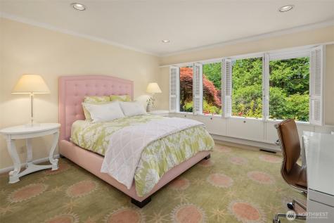 114 NW Highland Drive Shoreline WA 98177