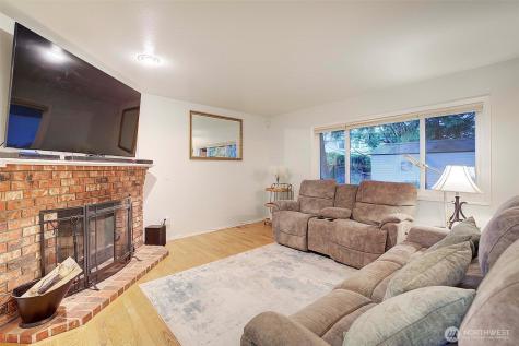 929 224th Avenue NE Sammamish WA 98074