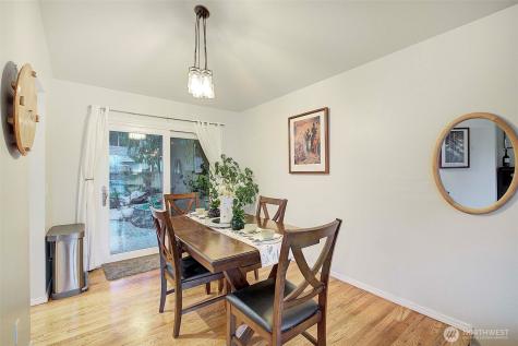 929 224th Avenue NE Sammamish WA 98074