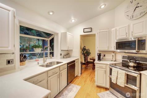 929 224th Avenue NE Sammamish WA 98074