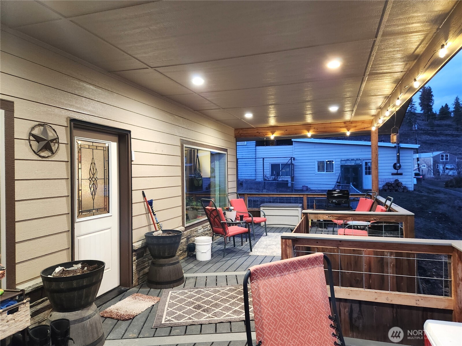 1054 Lower Madison Republic WA 99166