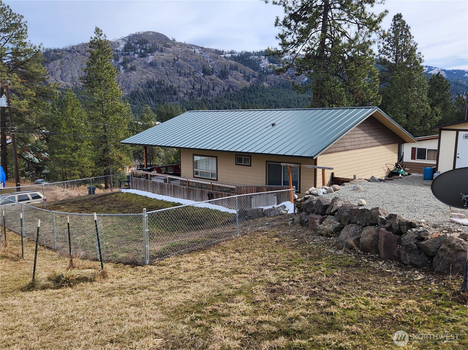 1054 Lower Madison Republic WA 99166