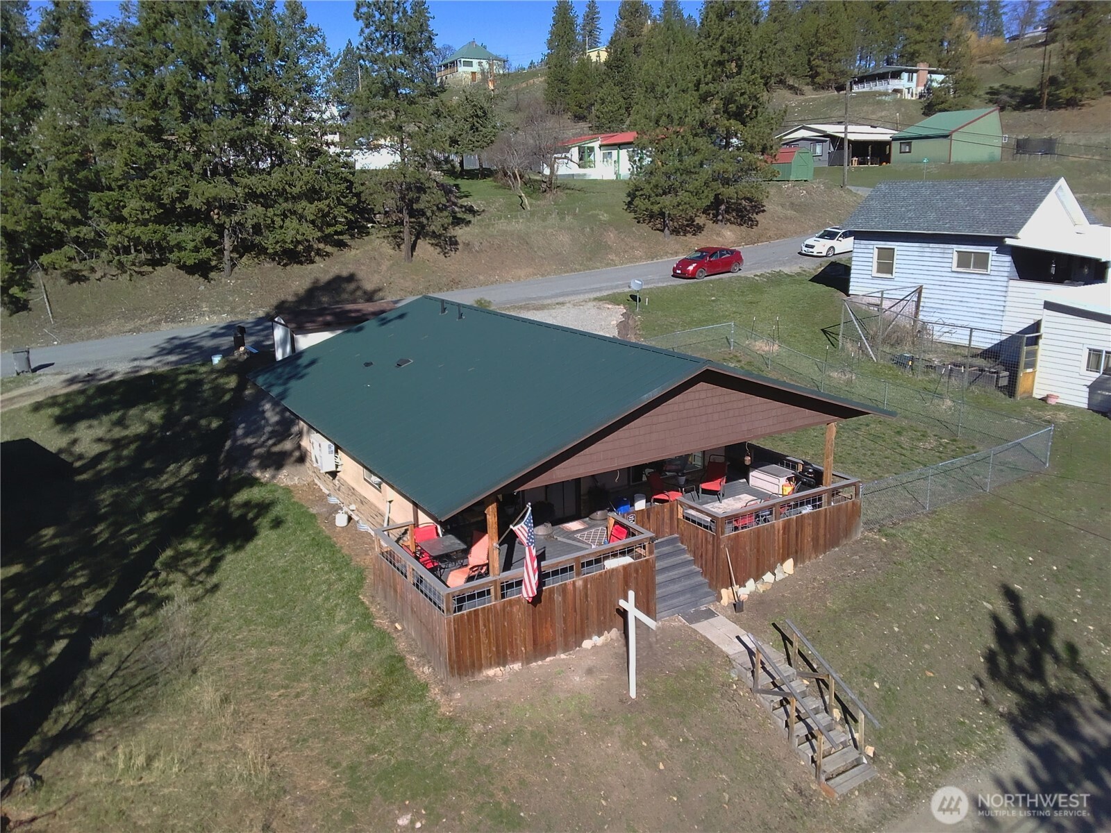 1054 Lower Madison Republic WA 99166