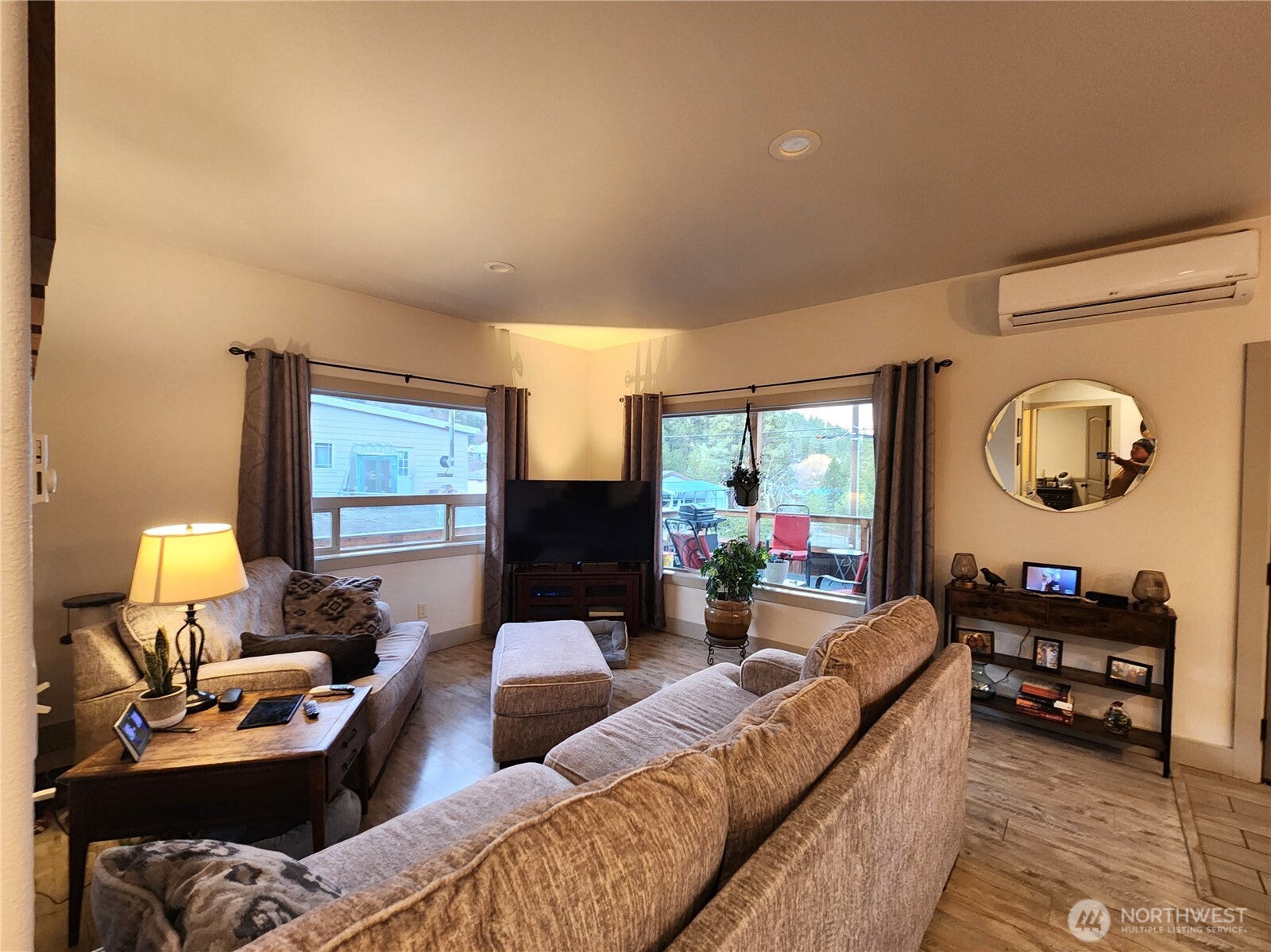 1054 Lower Madison Republic WA 99166