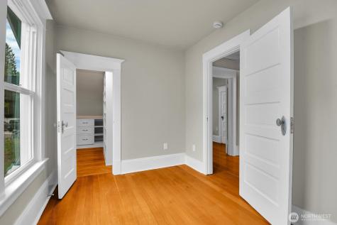 1121 27th Avenue Seattle WA 98122