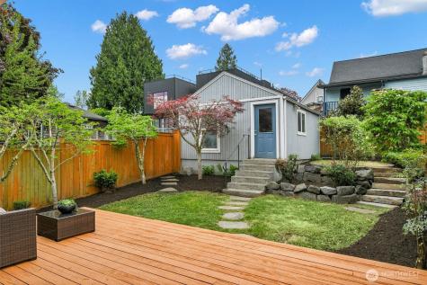 1121 27th Avenue Seattle WA 98122