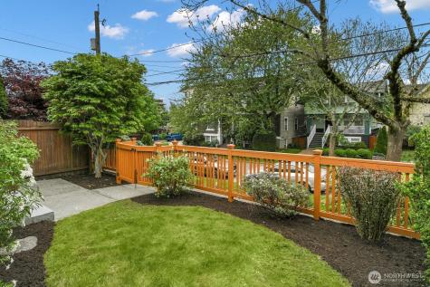 1121 27th Avenue Seattle WA 98122