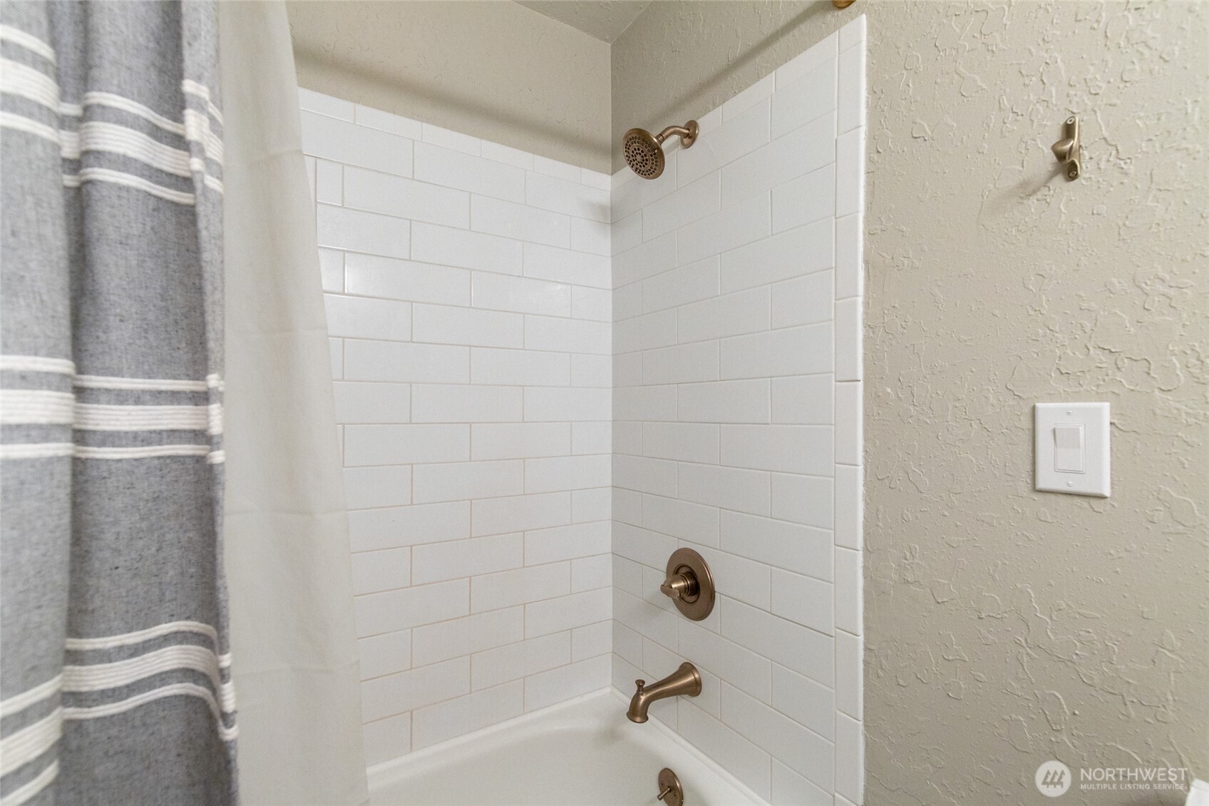 8924 NE 191st Place Bothell WA 98011
