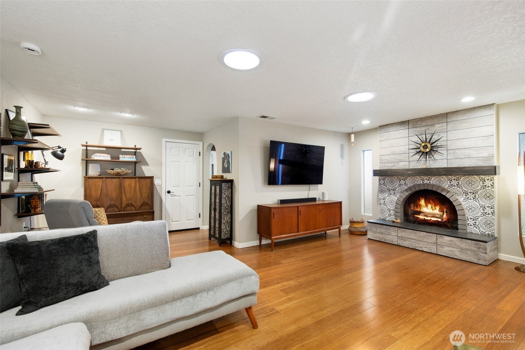 8924 NE 191st Place Bothell WA 98011
