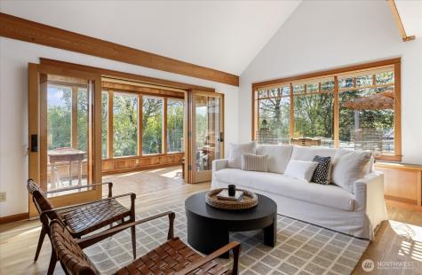 195 Perry Drive Coupeville WA 98239
