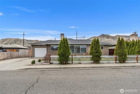 709 Schons Place Wenatchee WA 98801