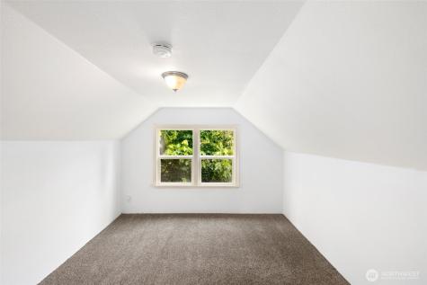 11513 Jovita Blvd E Edgewood WA 98372