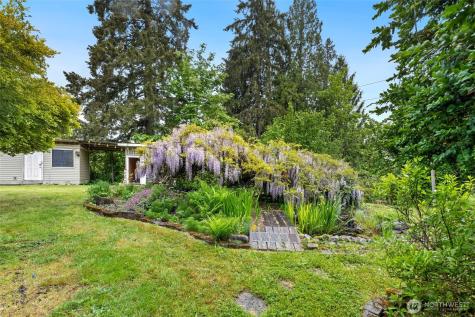 11513 Jovita Blvd E Edgewood WA 98372